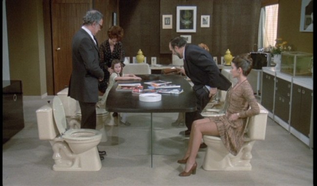 a luis bunuel the phantom of liberty dvd review PDVD_012