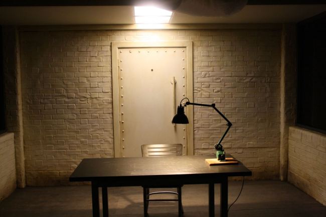 perverts-guide-to-ideology_dark-knight-set_tom-dowling