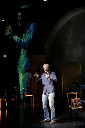 a man with five children, nick enright  darlinghurst theatre, photo by helen white