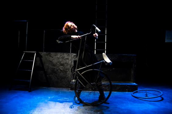 c2765930-64e3-4687-8fb1-7cc126fdd289